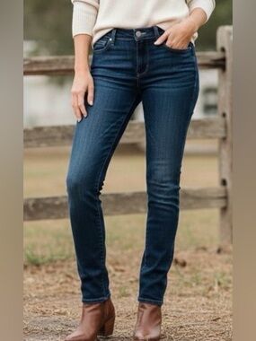 Paige dark blue slightly distressed midrise skinny jeans, pockets, zipper, 25